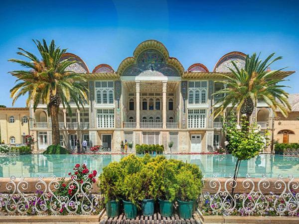 اقامتگاه ها و باغ های سنتی شیراز